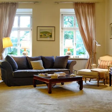 Altbauapartment Am Stadtpark Mit Uhrturmblick Apartment *