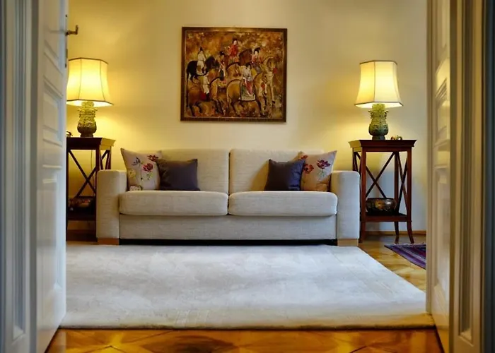 Altbauapartment Am Stadtpark Mit Uhrturmblick Apartamento Graz